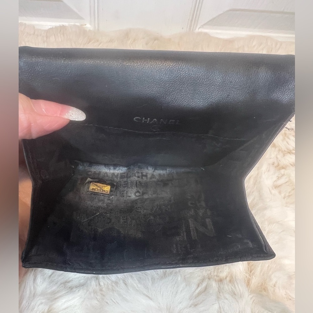 ❤️CHANEL PRECIOUS SYMBOLS ICON LUCKY COMPACT WALLET - Picture 8 of 16
